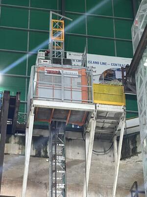 Bom preço Guincho de construção tipo reverso Q345B Aço 1000kg Cremalheira e Pinhão Guincho Elevador para Túnel on-line