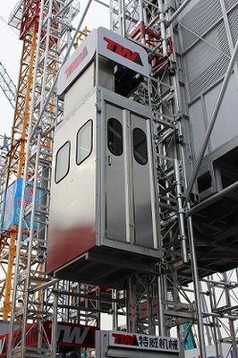 Bom preço 15kw 250m 40m/min Elevador para material com inversor de frequência on-line
