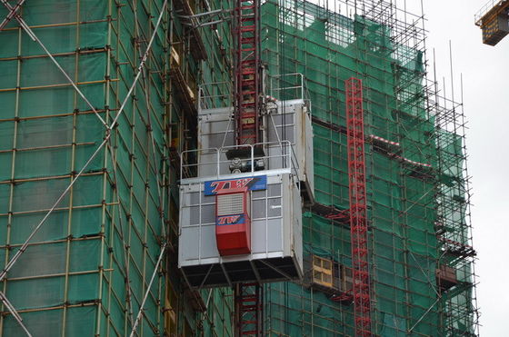 Galvanizado a quente 300m 46m/min Rack and Pinion Construction Hoist para passageiros