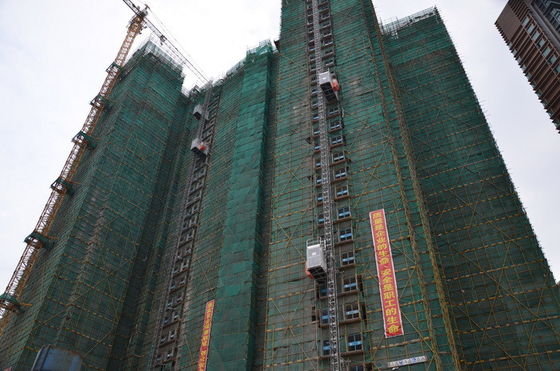 Cageira única 110kw Elevadores temporários de construção 96m/min Elevador de homem de construção