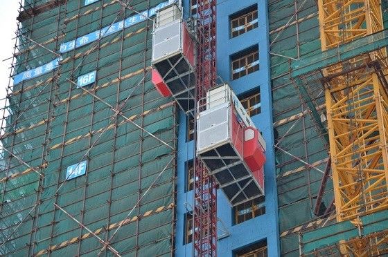 SC300/300 3 toneladas Elevador de material de construção Q345B Aço